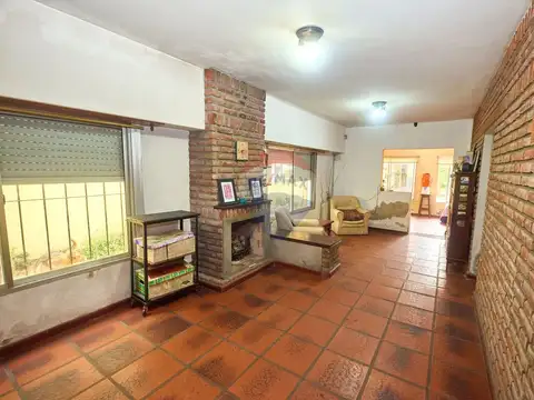 Casa 7 ambientes con 3 baños