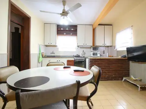 Depto Tipo Casa en Venta con 1 cocheras