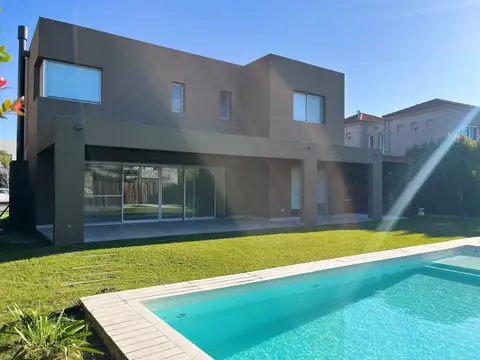 Casa en Venta en Troncos Del Talar, USD 520.000