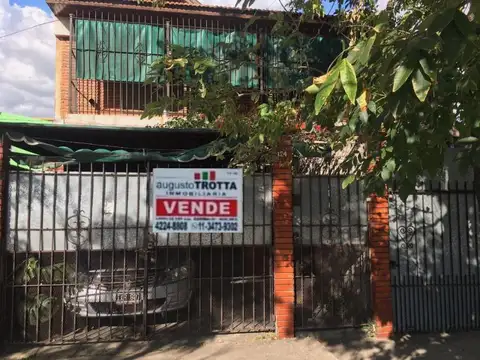 Casa 5 ambientes en venta en Florencio Varela