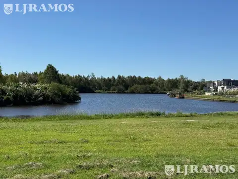 Terreno en Venta de 906,0 m2