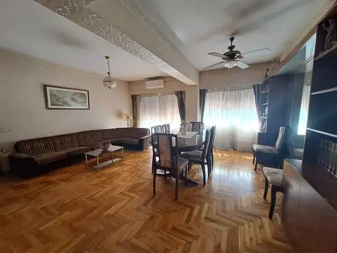 Av. San Martin  al 2700 Florida, Vicente López