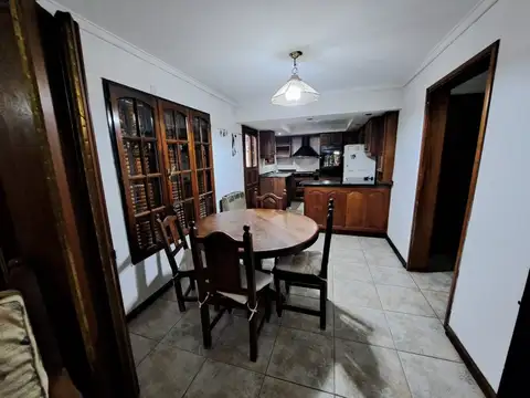 Casa en Venta en Burzaco, USD 190.000