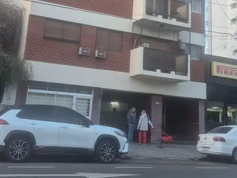 ALQUILER 2 AMBIENTES - V.URQUIZA - USO PROFESIONAL