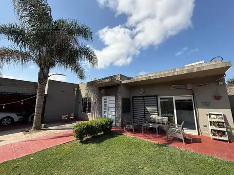Casa 3 Ambientes En Venta - Francisco Alvarez, Moreno