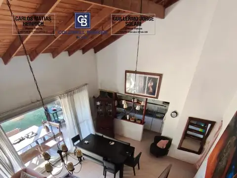 Casa en Venta con 2 cocheras