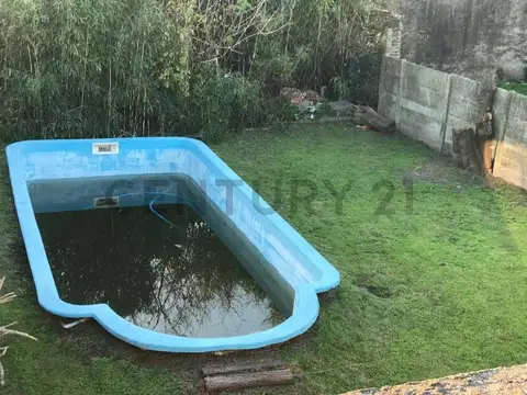 Casa en Venta con 1 cochera