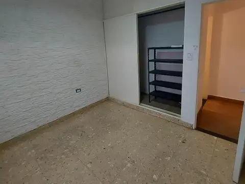 Depto Tipo Casa en Alquiler en Paternal, $ 600.000