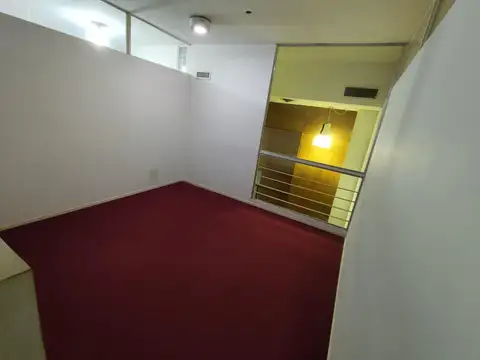 Oficina en Alquiler 50 años