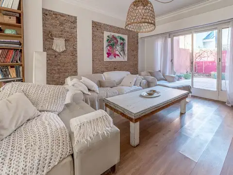 Depto Tipo Casa en Venta con 1 cocheras