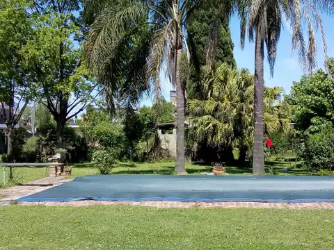 Casa quinta en venta - 1762m2