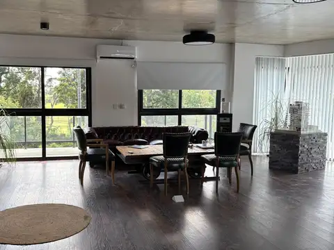 Oficina en alquiler con vistas abiertas al Hurlingham Club