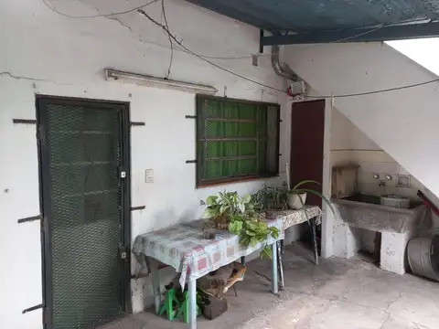 Casa en Venta con 5 cocheras