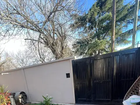 Casa en  Don torcuato cerca de Hindu Club