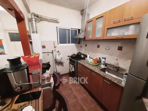 AV. RIVADAVIA AL 2000 - 51 M2 2 BAULERAS IMPECABLE