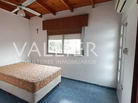 Casa 3 ambientes con 2 baños