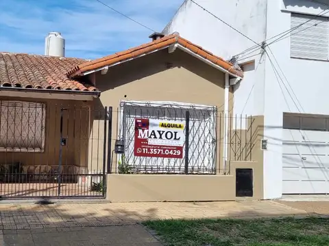 CHALET 3 AMBIENTES EN OLIVOS