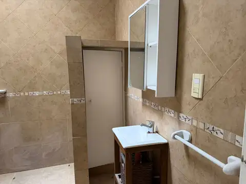 CHALET 3 AMBIENTES EN OLIVOS