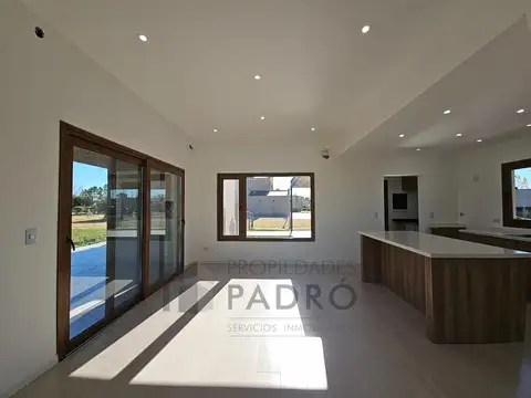 Casa en Venta en San Roque, USD 240.000