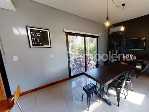 Casa 4 ambientes con 3 baños