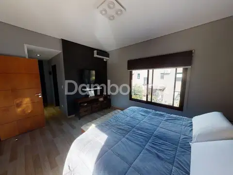 Casa  en Venta,  Maria Eugenia (Paso del Rey), Moreno