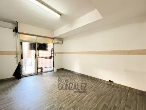 Local en Alquiler en Parque Avellaneda, $ 400.000