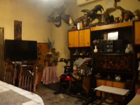 Casa en Venta en Isidro Casanova, USD 85.000