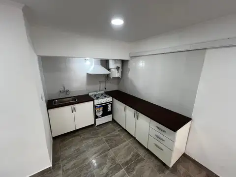 Depto Tipo Casa 3 ambientes con 2 baños