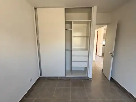 COCUCCI INMOBILIARIA VENDE excelente PH en Vista Olivo