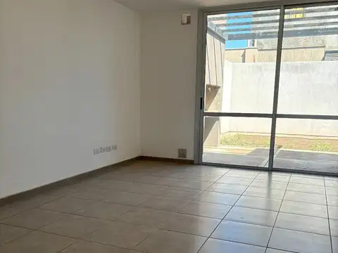 Depto Tipo Casa en Venta en Las Heras, USD 89.000
