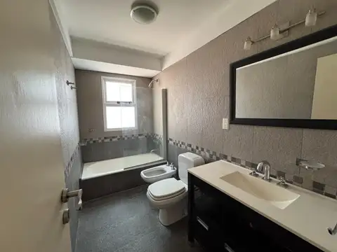 Departamento en Alquiler de 5 ambientes