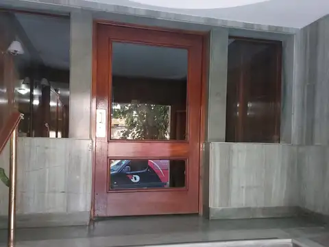 ZUFRIATEGUI 600, Piso 6