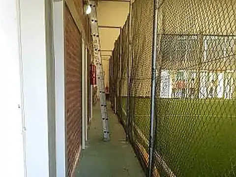 63 E/ 25 Y 26: LOCAL EN VENTA