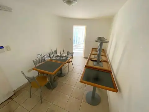 Local en Venta 25 años