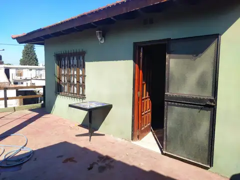 Casa de dos plantas en Libertad