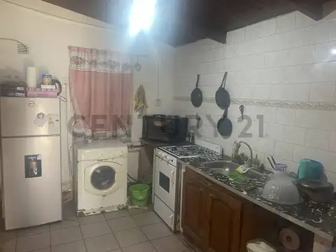 Casa 3 ambientes con 1 baño