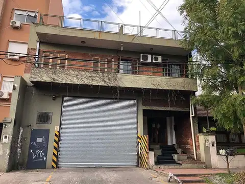 Uriburu 561 , Piso 1