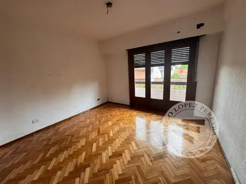 Olaguer Feliu 3000, Piso 2