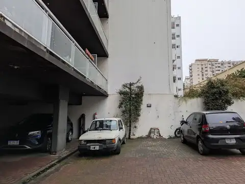 Venta cochera en edificio de Balvanera CABA