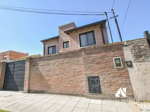 Casa en Venta en Jose Marmol, USD 145.000