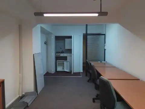 Av De Mayo 1300, Piso 1