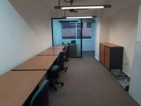 Av De Mayo 1300 Monserrat Oficina U$39.000