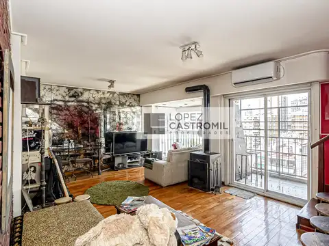 IMPECABLE SEMIPISO EN DÚPLEX ESTILO CASA! Balcón c/vista abierta! T/luz y sol! AMOBLADO Y EQUIPADO! Cochera! ÚNICO! OPORT!