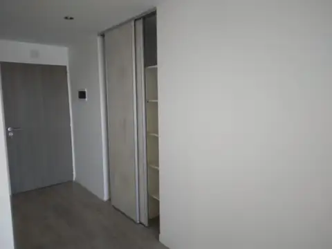 Departamento en Venta en Parque Chacabuco, USD 75.000