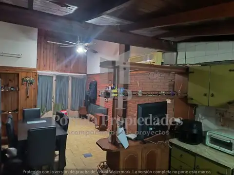 Casa 4 ambientes con 1 baño