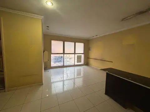 Oficina en Alquiler al Norte