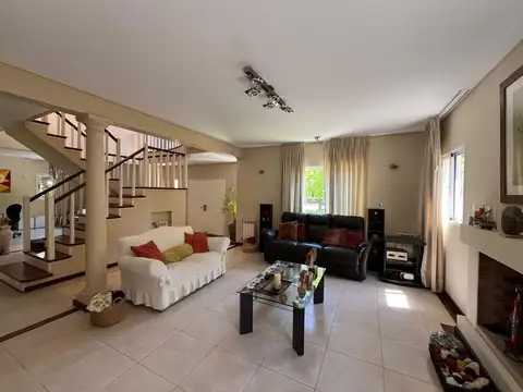 Casa en Venta en Septiembre, USD 470.000