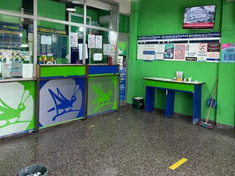 Local en Venta Via Púb.