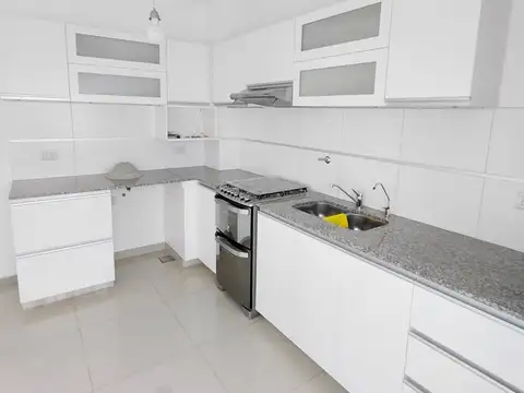 Departamento 4 ambientes con 2 baños