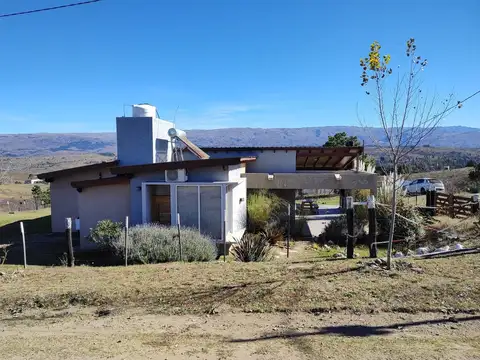 COMPLEJO DE CABAÑAS A ESTRENAR AMOBLADO YACANTO